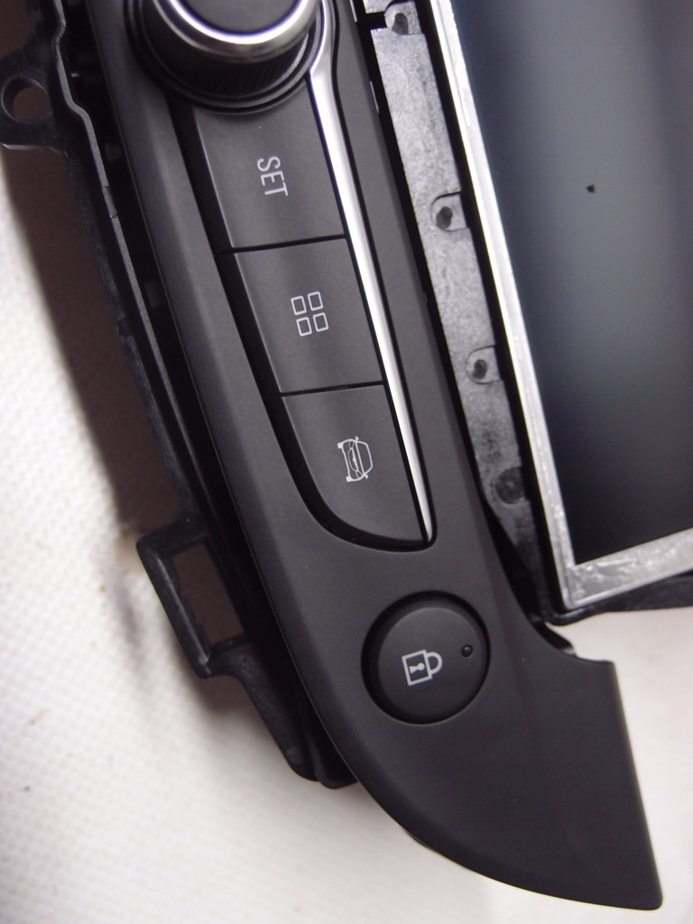 RADIO-NAVIGATION OPEL CROSSLAND 2017 YP000126YX Product image