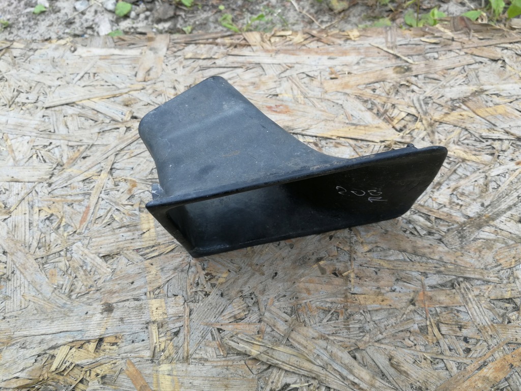 Rechter Bremskühleinlass für BMW E30 Product image