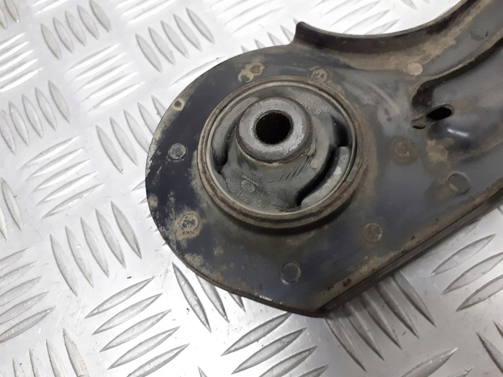 RECHTER VORDERER QUERLENKER CHEVROLET LACETTI Product image