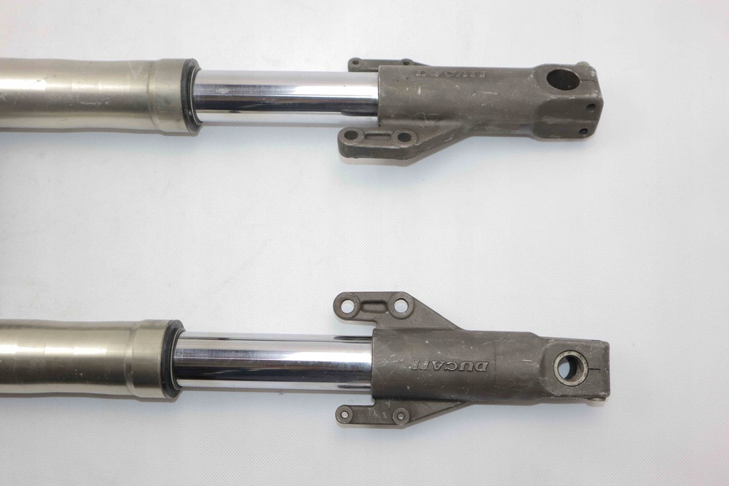 DUCATI MONSTER 600 620 750 900 Obere Untere Lagi-Federgabel Product image