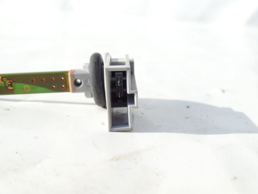TEMPERATURSENSOR 4B0820539 VW SCIROCCO 3 III 137 AUDI SKODA SEAT Product image