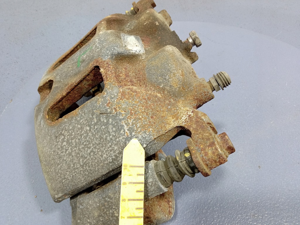 CHRYSLER PACIFICA II 16- 3,6 V6 KLEMME VORNE LINKS YOCK 17988801 Product image