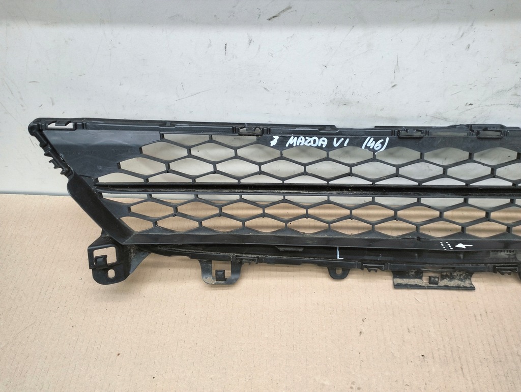 MITTLERER GRILL-STOßSTANGE VORNE MAZDA 6 GH LIFT 2010-2012 Product image
