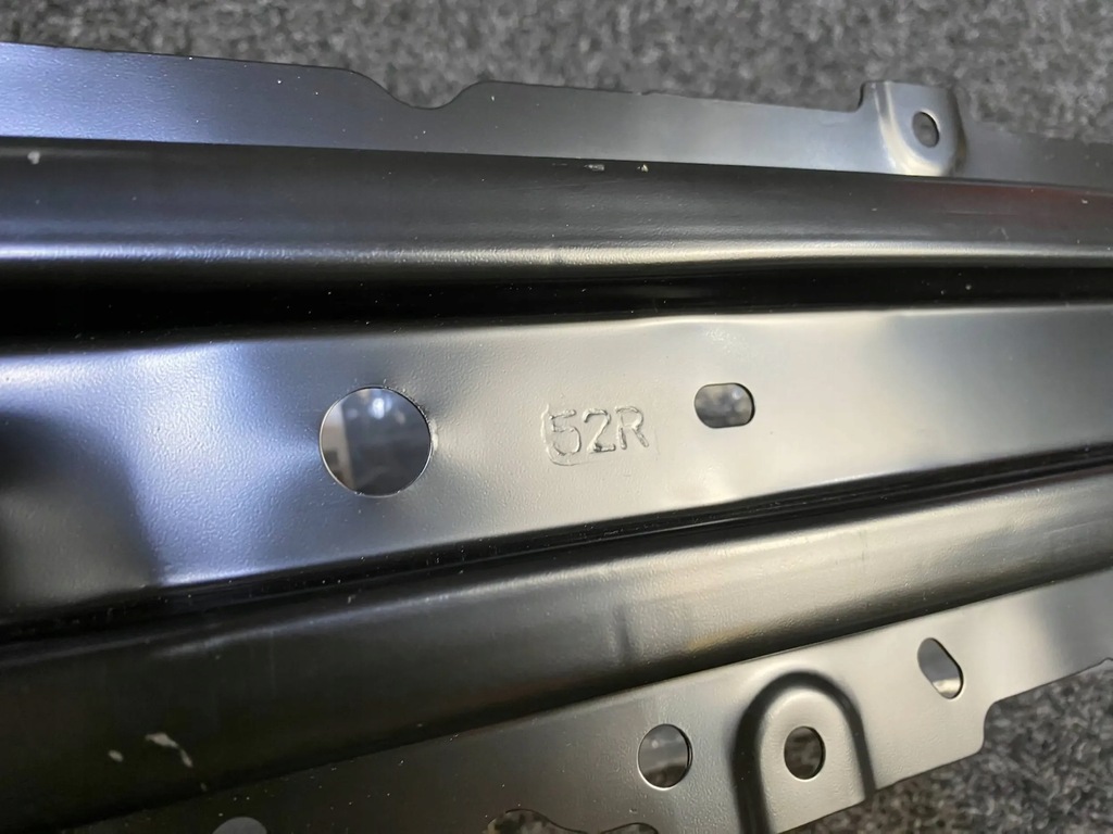 Suzuki Swift MK8 Frontstoßstangenträger, neu, 58270-79S00 Product image