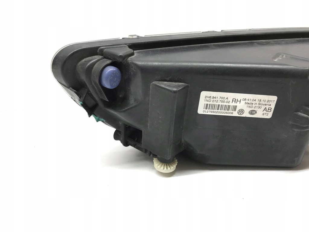 Volkswagen Amarok 2010 rechtes Nebellicht 2H6941700A Product image