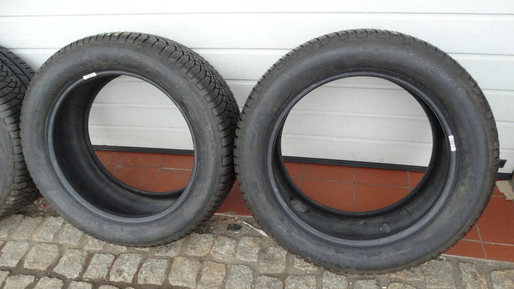 Michelin Pilot Alpin PA4 Winterreifen 245/50/18 104V Product image