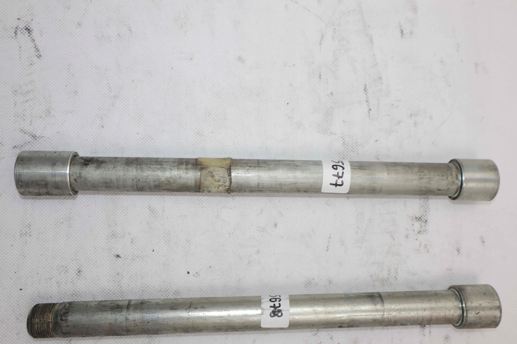 HONDA CBR 900 RR 929 SC44 954 SC50 Achse Schwingenachse hinten Hinterräder Product image