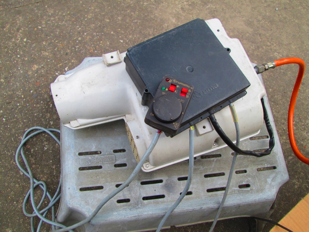 GASHEIZUNG TRUMA E-1800 + VERSORGUNG UND 2800E Product image