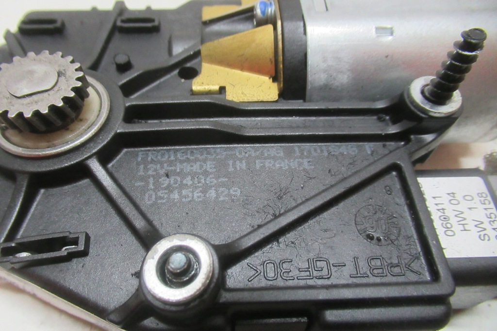 VOLVO V50 2.4 D 06R COMBI SCHIEBEDACHMOTOR 4N51-F53508AD Product image