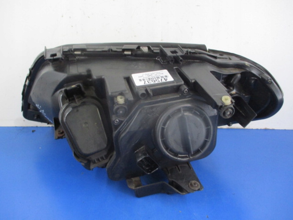 BMW X5 E53 LIFT LINSE LAMP SCHEINWERFER RECHTS HELLA UK Product image