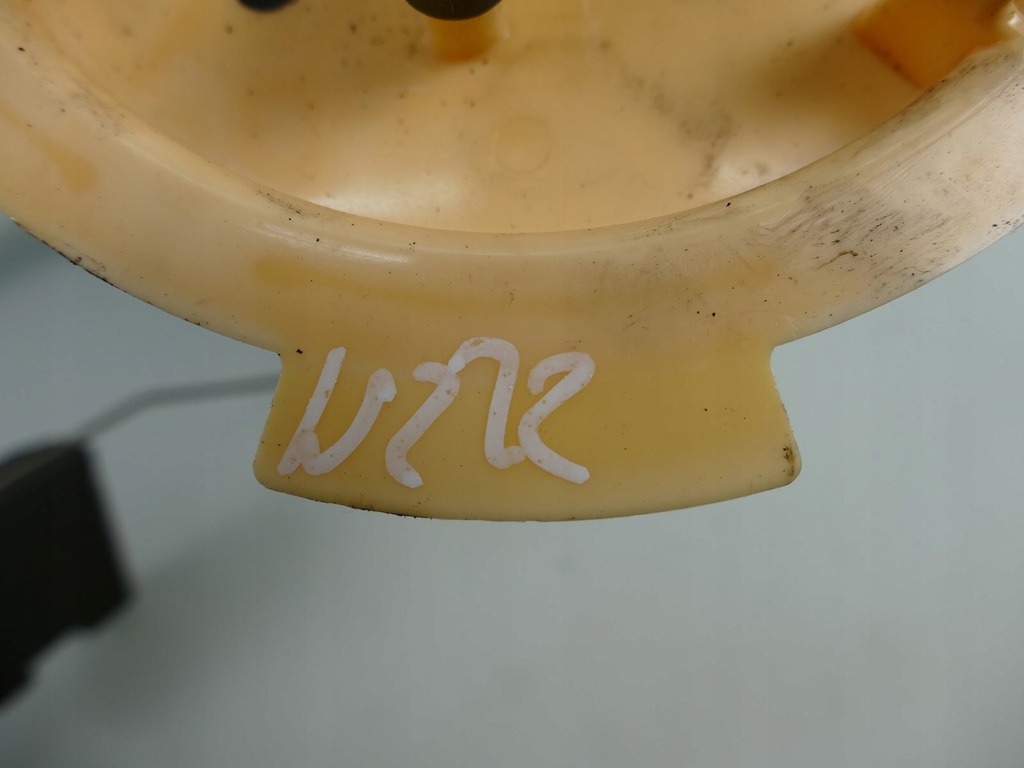 MERCEDES W212 2.2 CDI KRAFTSTOFFPUMPE SCHWIMMER Product image