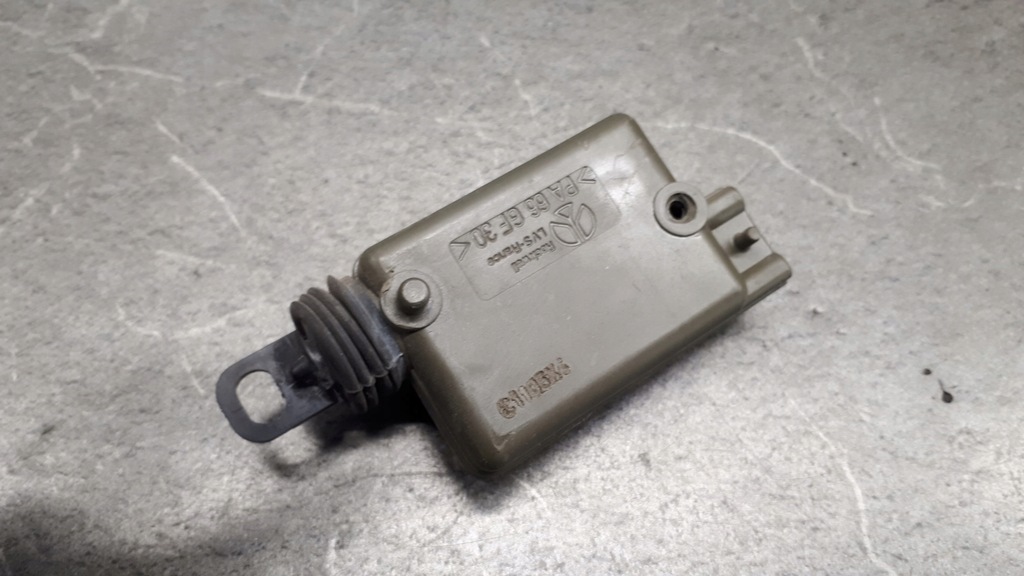 Stellmotor für Heckklappenverriegelung Renault Scenic I Product image
