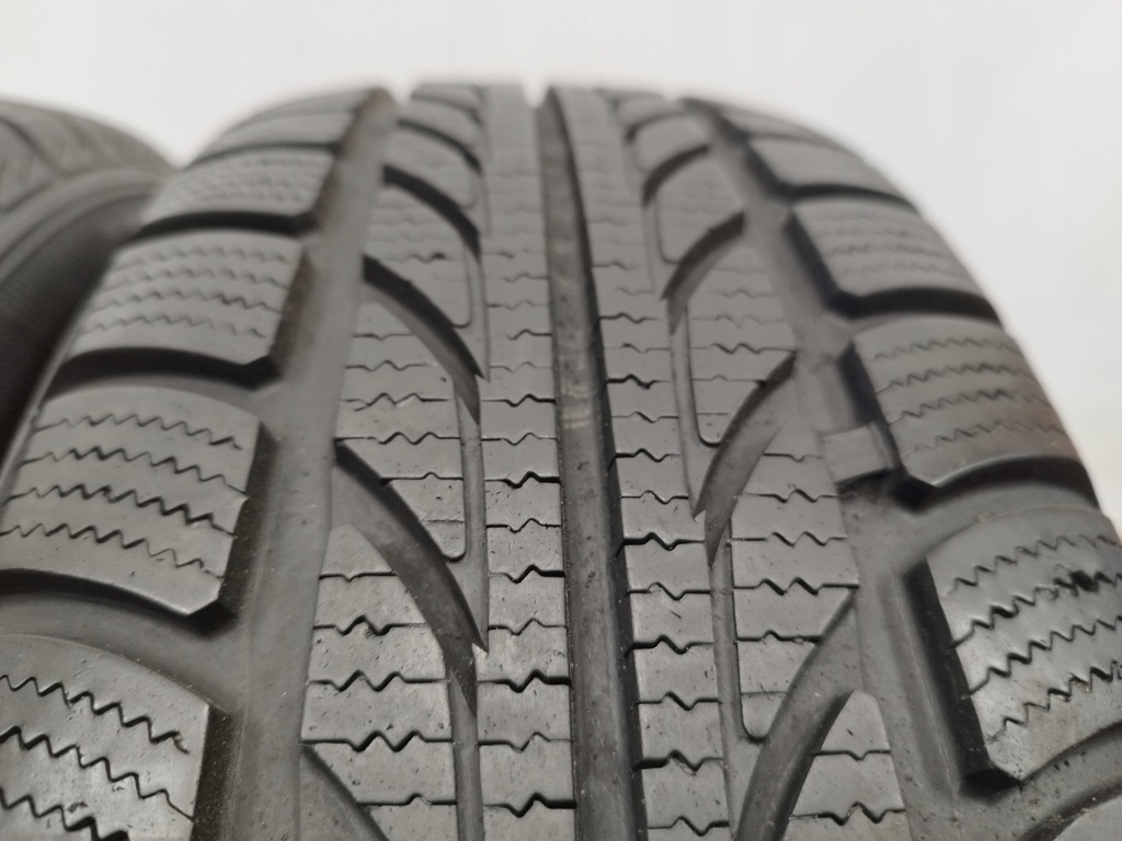 PAAR 185/65R15 HANKOOK ICEBEAR W440 Product image