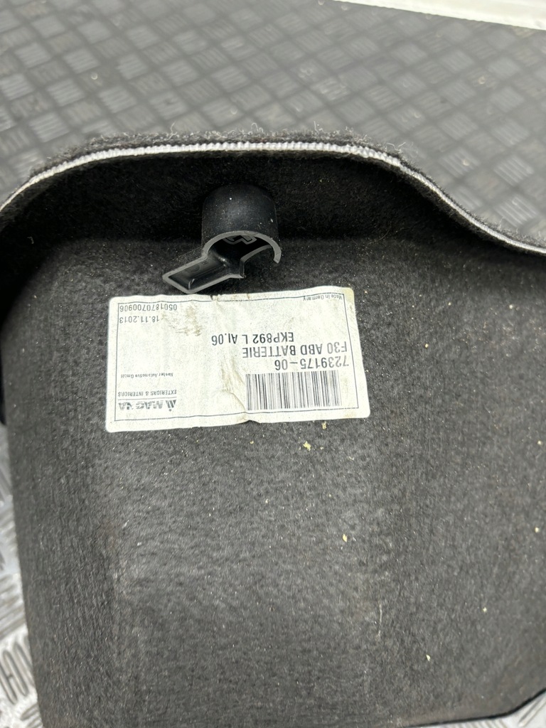 BMW F30 F80 KOFFERRAUMHANDSCHUHGEHÄUSE 7239175 Product image