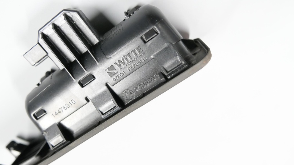 BMW G01 G20 G21 Kofferraumdeckel-Griffknopf 7405633 Product image
