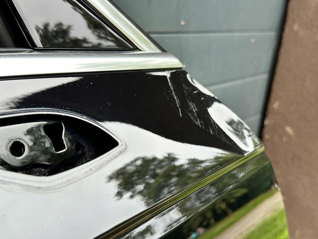 AUDI A4 B9 8W TÜR VORNE RECHTS VORNE RECHTS KOMPLETT LY9B Product image