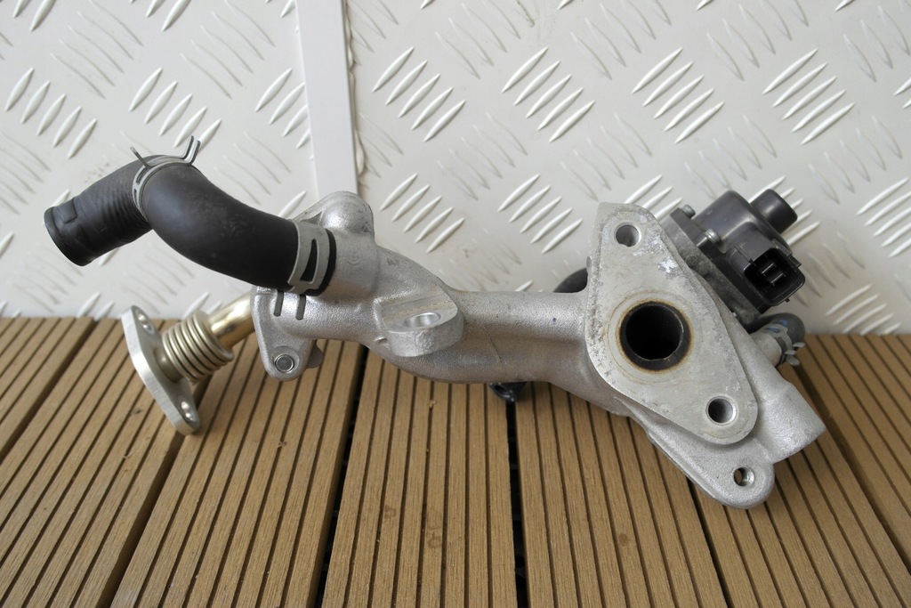 MITSUBISHI OUTLANDER III 16-20 2.4 PHEV AGR-VENTIL 1582A645 OE Product image
