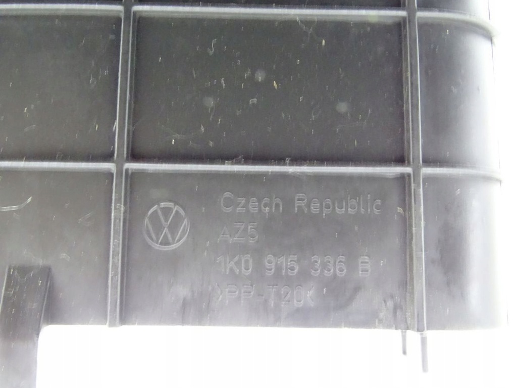VW GOLF V 03-08 BATTERIEGEHÄUSE 1K0915336B Product image
