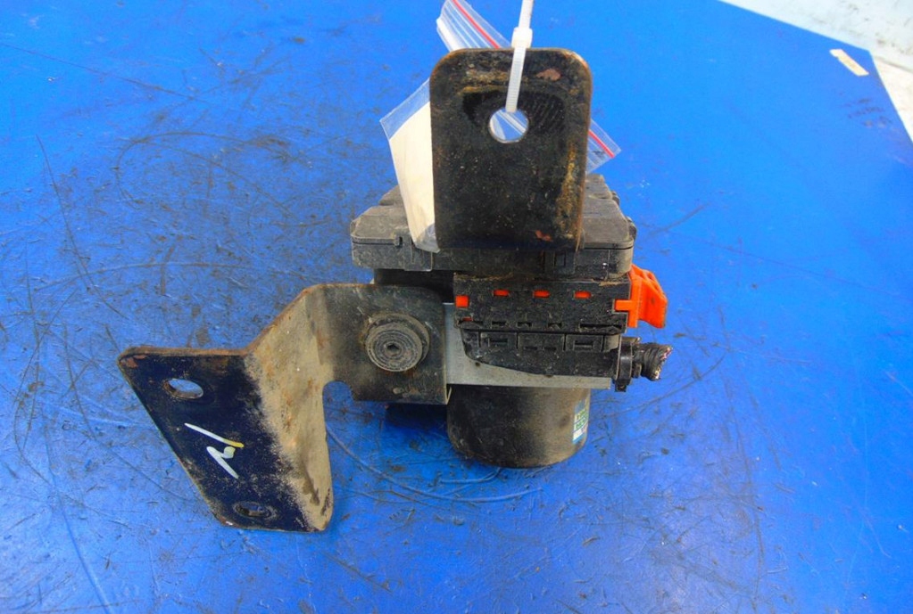HYUNDAI SANTA FE 2.4 ABS-PUMPE 95660-26300 Product image