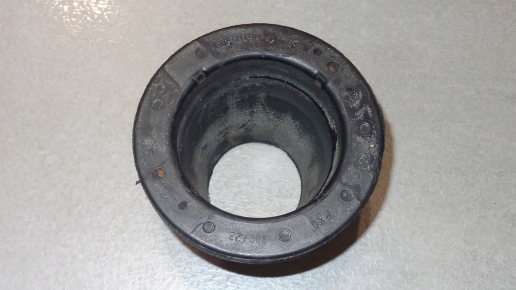 Stoßdämpferabdeckung hinten A6 S6 RS6 C5 8E0512149H Product image