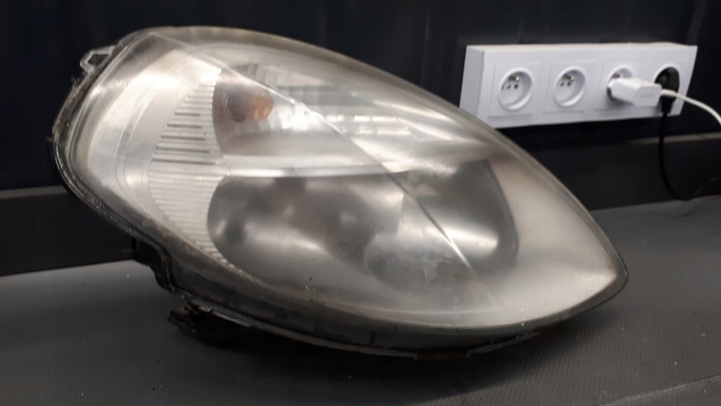 270532-00R Right Lancia ypsilon II Hella Product image
