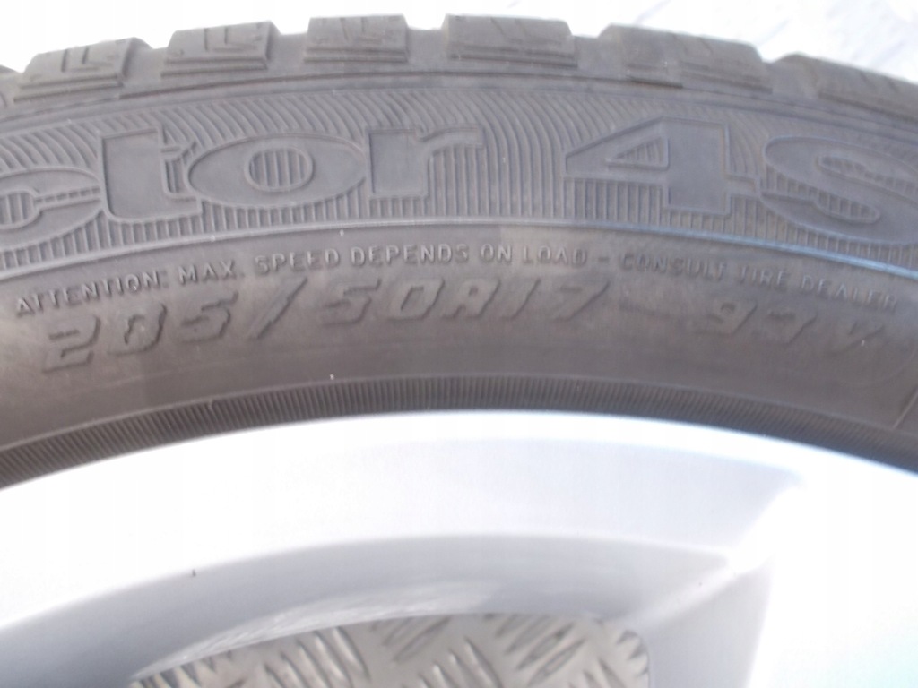 GOODYEAR VECTOR 4SEASONS REIFEN 205/50/17 93V 2018 GANZJÄHRIG Product image