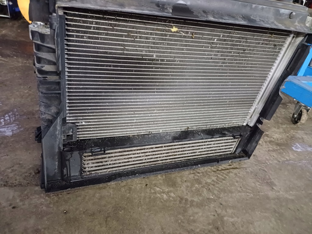 BMW e60 e61 Kühlersatz, Lüfter 2.0D Automatik Product image