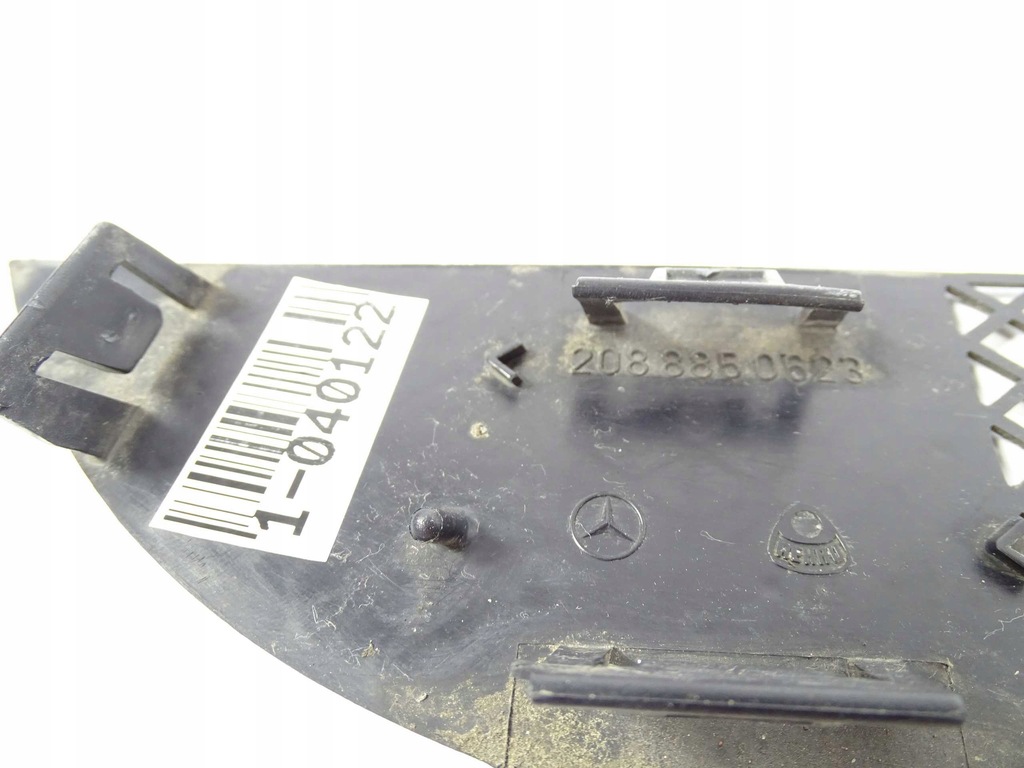 Mercedes W208 MITTLERER STOßSTANGENKITTER Product image