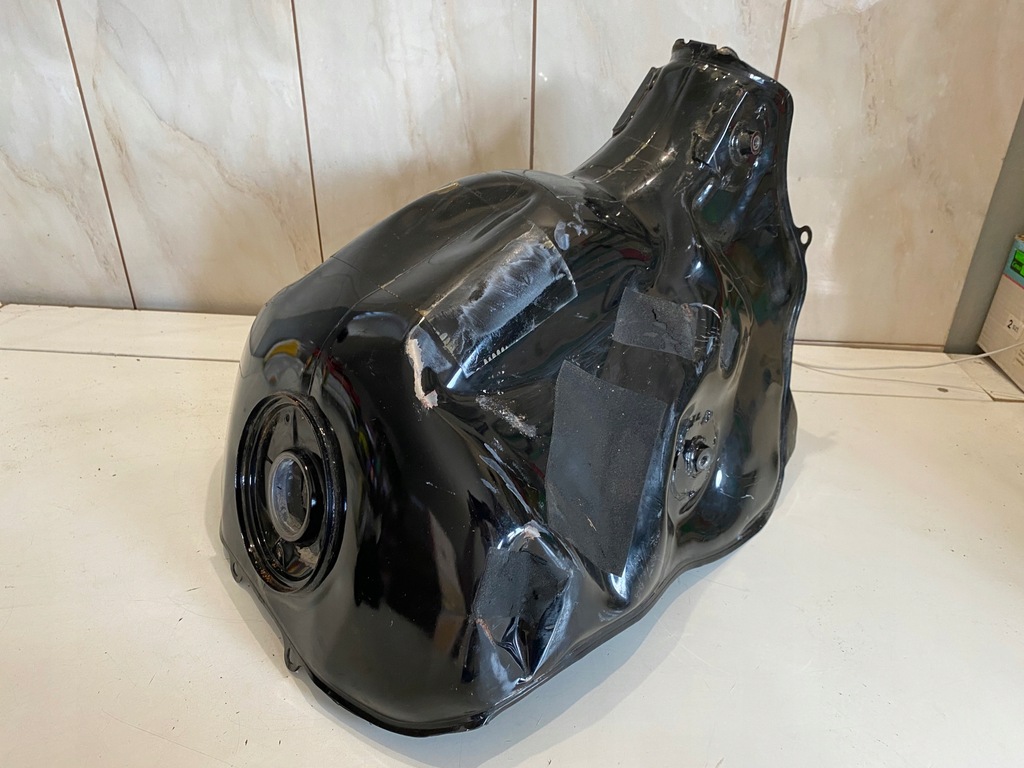 HONDA CBR 1000RR SC57 04-07 KRAFTSTOFFTANK Product image