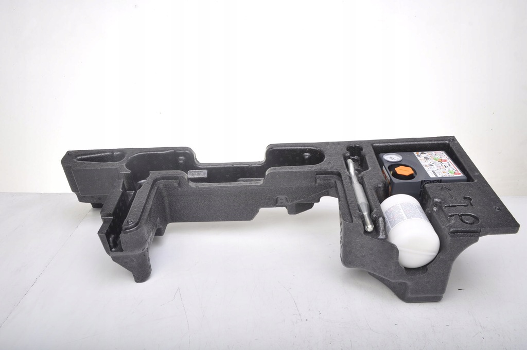 VOLVO XC60 II REPARATURSATZ STYROFOAM 32271061 Product image