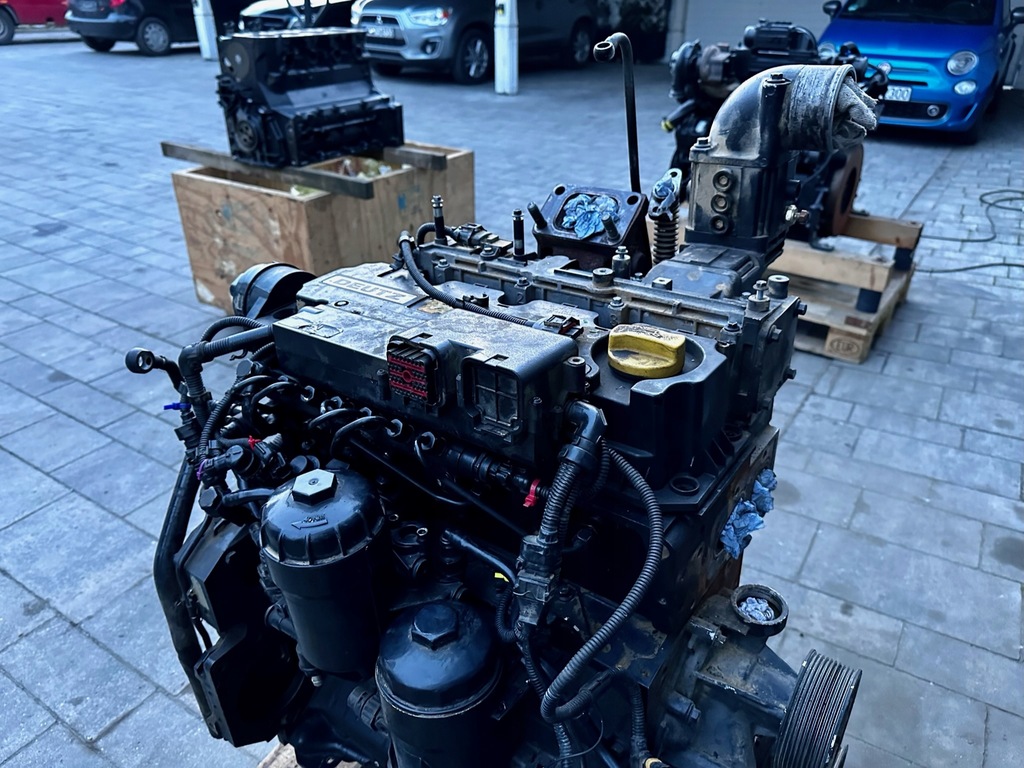 DEUTZ FAHR MERLO TCD-MOTOR 4.1 L4 C4ST103 22000328 GP3404332 04503190R Product image