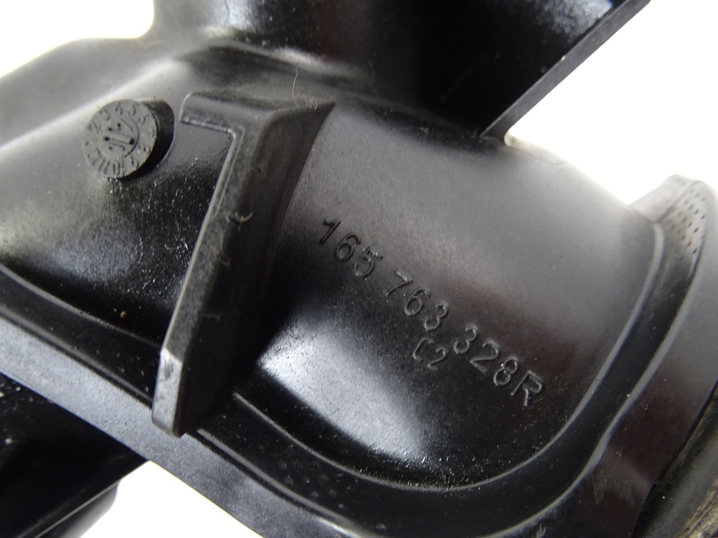 NISSAN JUKE I F15 1.5 DCI LUFTSCHLAUCHROHR 165763328R Product image