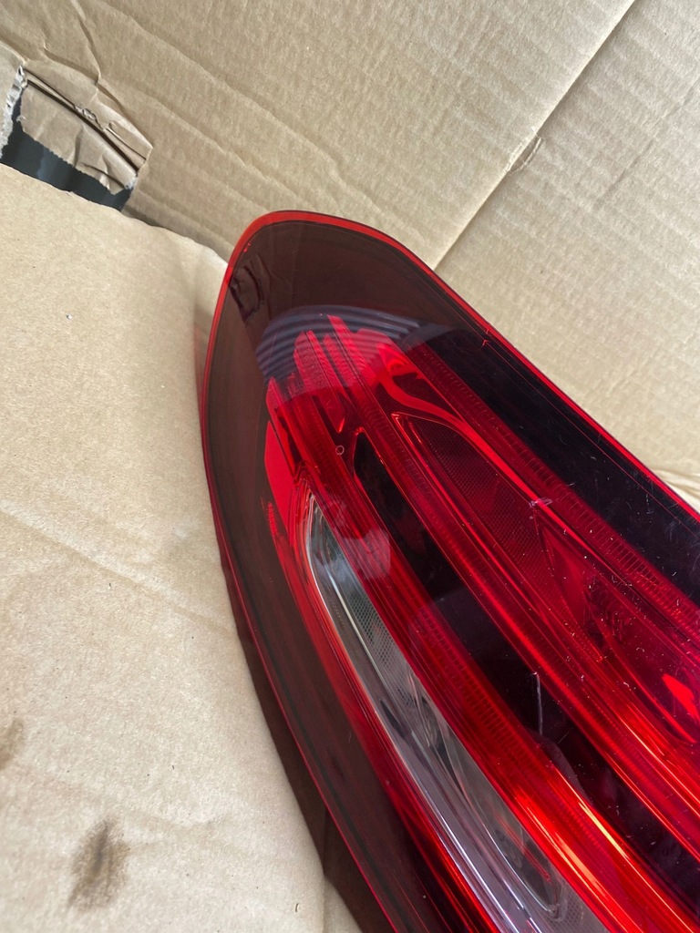 MERCEDES A205 W205 COUPE LINKE HECKLEUCHTE Product image