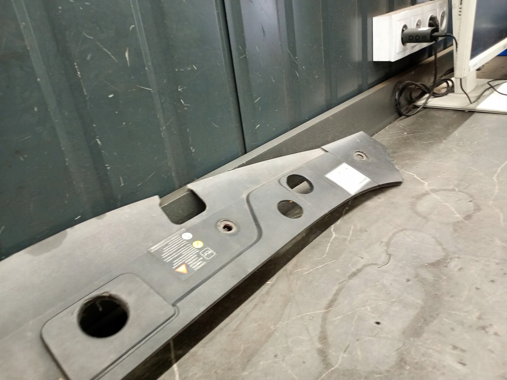 8200116717 Renault Megane II vordere Gürtelabdeckung Product image