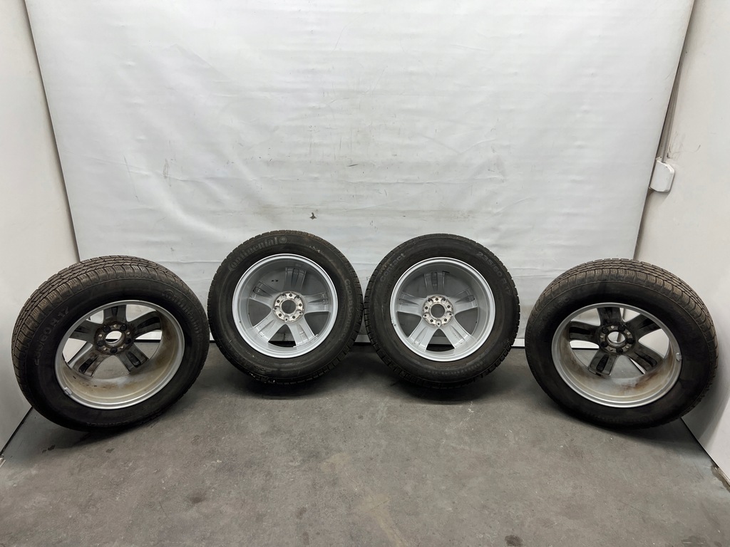 MERCEDES GLK GLC ML RÄDER FELGEN 17'' WINTERREIFEN 235/60/17R A2044015502 Product image