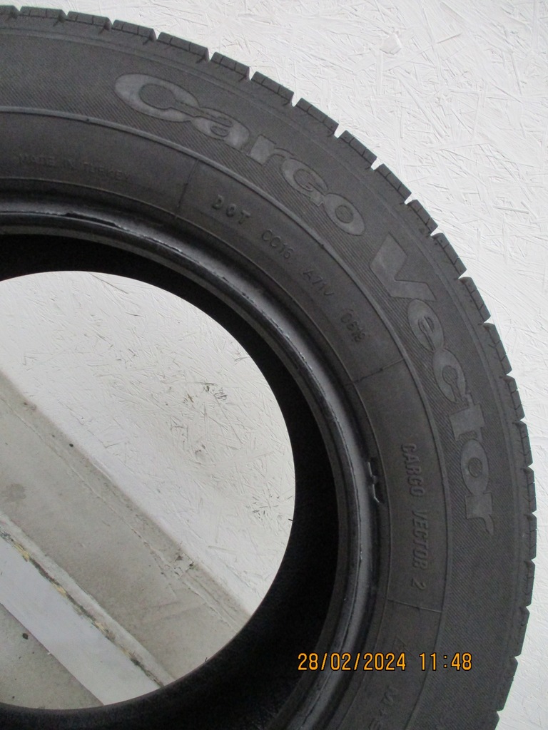 1x 215/65R15C Goodyear Cargo Vector 2 7,9mm Product image