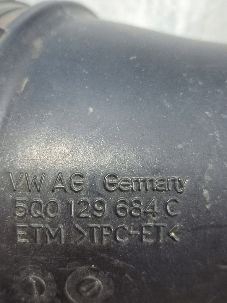 Audi OE 5Q0129684C Luftansaugrohr Product image