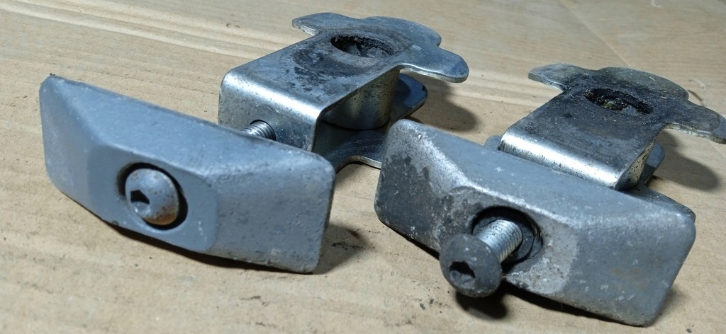 Suzuki GSF 600 1200 Bandit Spanner Kettenspannung Hinterrad Product image