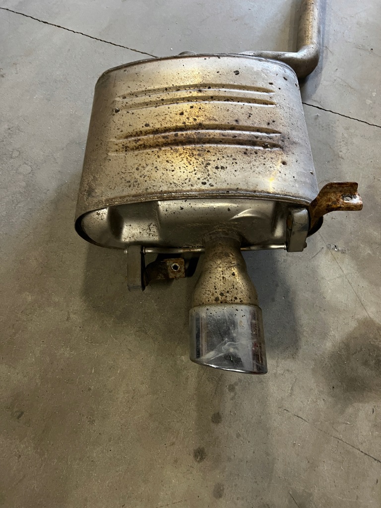 AUSPUFFROHR SCHALLDÄMPFER ENDE AUSPUFF BMW 5 E60 E61 N47 520d Product image