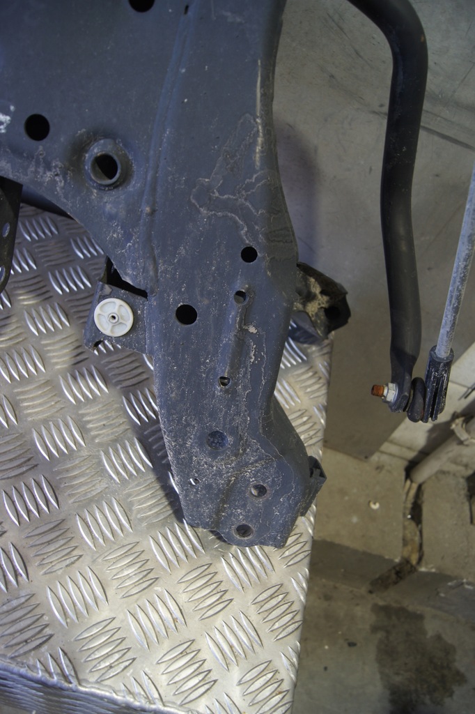 Schlittenbrett BMW F46 F48 F40 VORNE 6872729 Product image