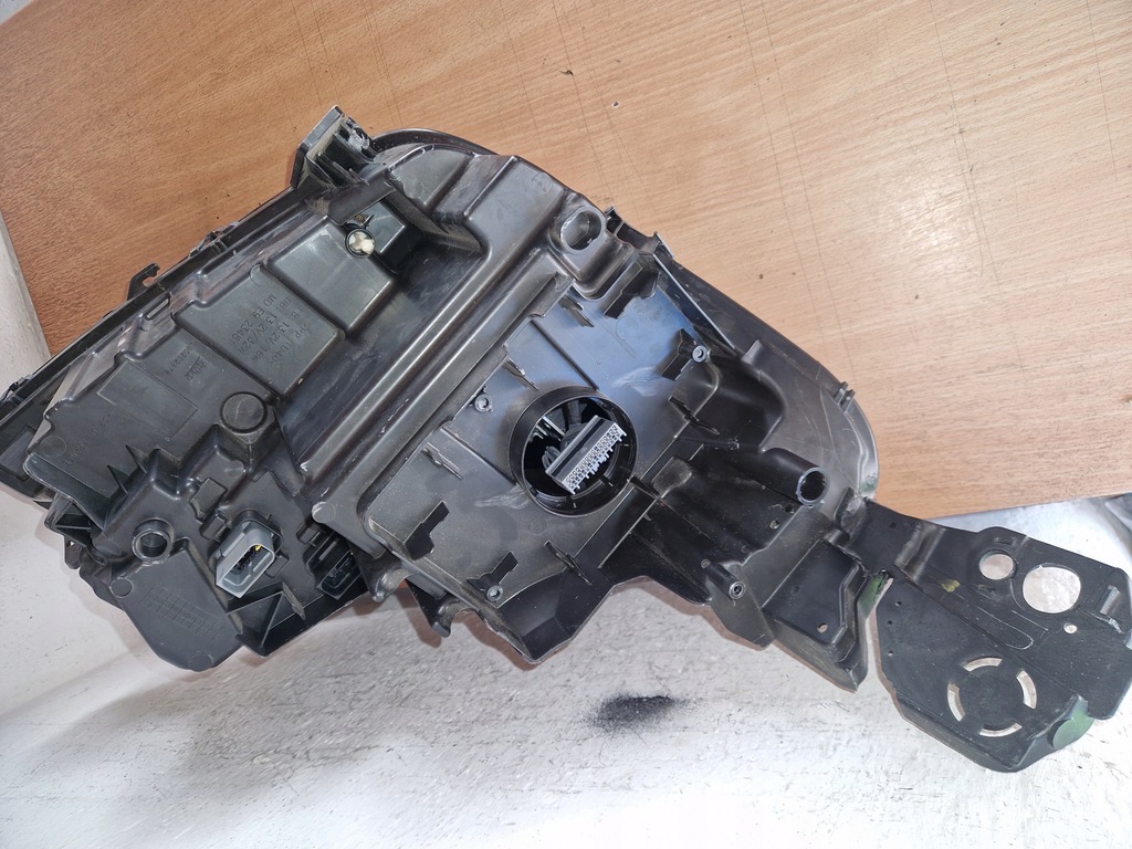LINKE LEUCHTE PEUGEOT 3008 5008 II LIFT VOLL LED 9836230280 EU. Product image