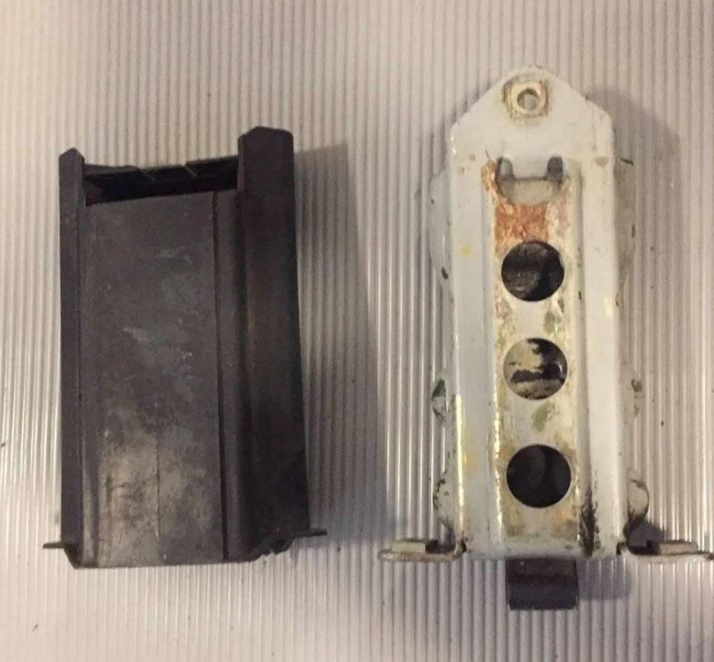 Mercedes-Benz W123 S123 C123 1982 Türbegrenzer Product image