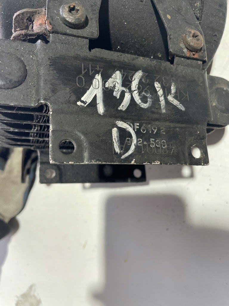 BMW E46 2.0 136KM KRAFTSTOFFKÜHLERFILTER 2247411 SEKUNDÄRPUMPE Product image