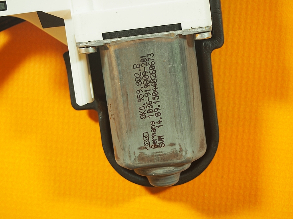 Audi A8 4H Fensterheber vorne RECHTS 4h0837462b Product image