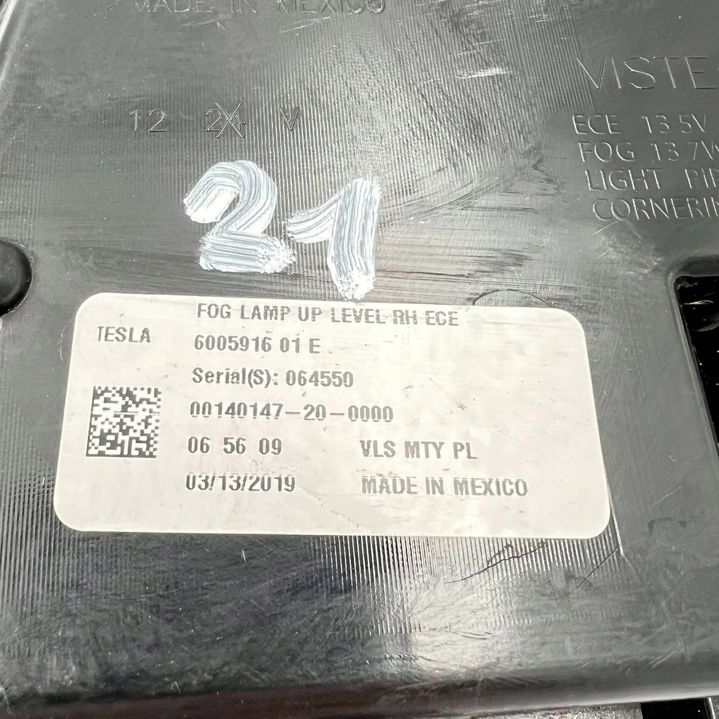 Tesla Model S Halogen linke Seite 600591601E Product image