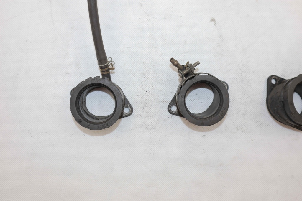 KAWASAKI ZX6R ZX-6R 98-02 Ansaugrohre aus Gummi Product image