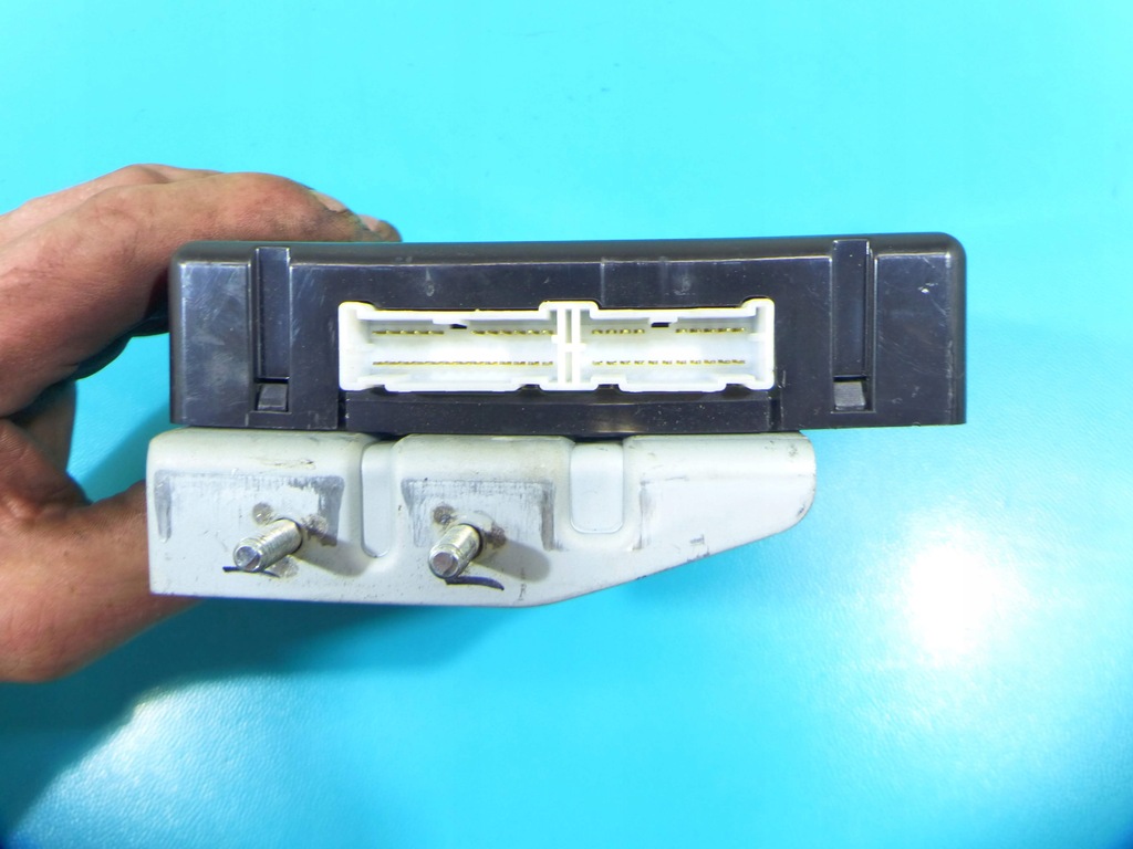 STEUERGERÄT BCM-MODUL SPORTAGE III 10-15 95400-3UBD0 Product image
