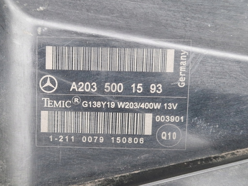 C-Class W203 Ein weiteres Gehäuse mit Fan 400W A2035001593 A2035400688 2006 Product image
