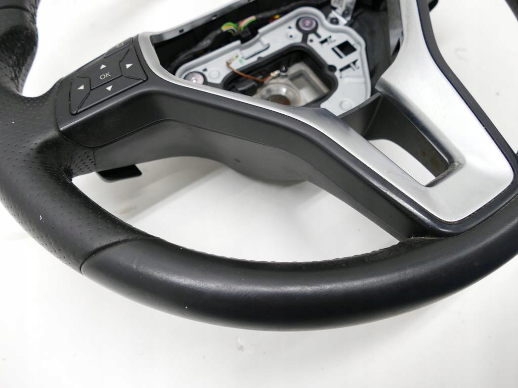 MERCEDES E W212 LIFT LENKRAD MULTI PADDLES Product image