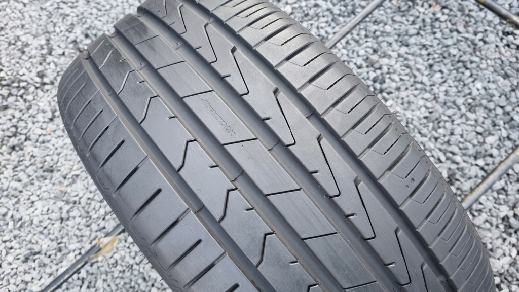 HANKOOK VENTUS PRIME 3 235 40 18 Product image